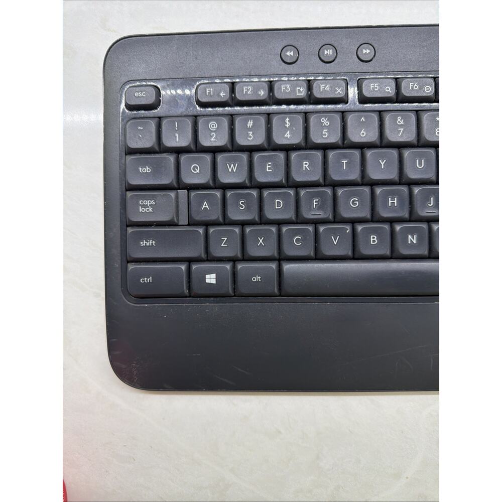 LOGITECH K540 Wireless Desktop Keyboard Powers On Unifying Receiver Not Included - Picture 2 of 10